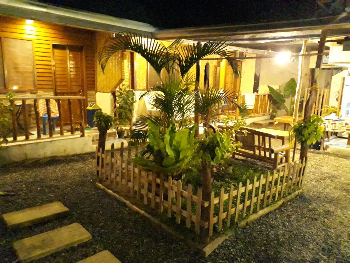 Sannie Pension El Nido Buitenkant foto